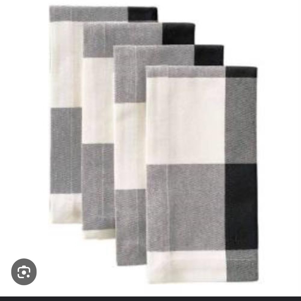 Set of 4 Pottery Barn Buffalo Check Napkins - Black/White